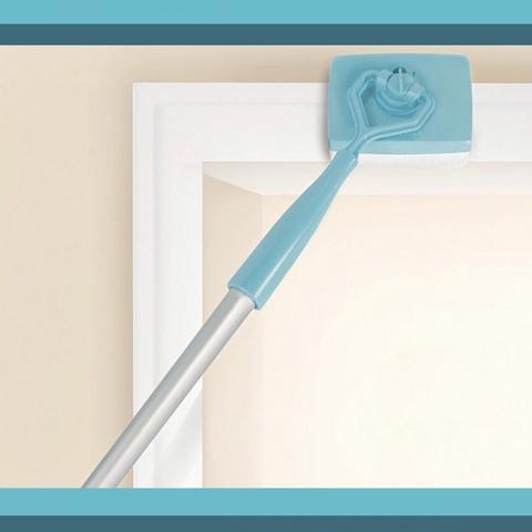 Collapsible Baseboard Cleaner